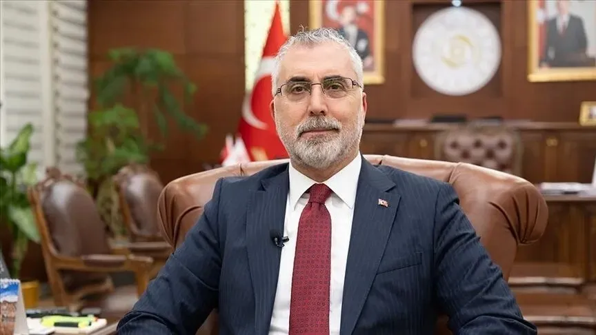15-temmuzun-10-yilinda-kabineden-birlik-mesaji-1784096189544.jpeg 15 Temmuz'un 10. yılında Cumhurbaşkanlığı Kabinesi üyelerinden ortak mesaj: Milli birlik vurgusu-7