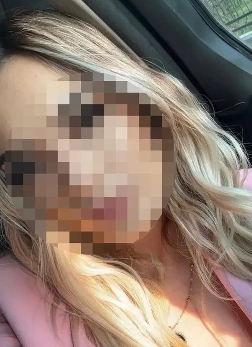 kendini-barbie-bebek-olarak-tanitti-hirsiz-cikti-teyzesiyle-kameralara-boyle-yakalandi-1691762073183.jpg Kendini Barbie Bebek olarak tanıttı! Hırsız çıktı! Teyzesiyle kameralara böyle yakalandı-2