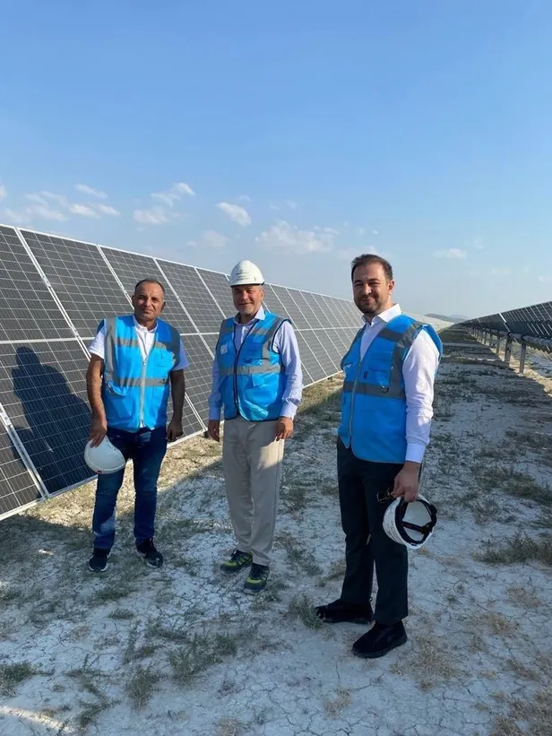 kalyon-karapinar-gunes-enerji-santrali-turkiyeye-enerji-veriyor-1659660446573.jpeg Kalyon Karapınar Güneş Enerji Santrali Türkiye'ye enerji veriyor-2