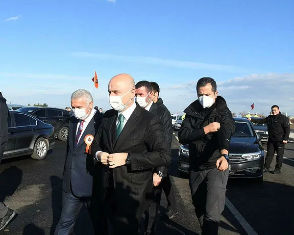 son-dakika-bakan-karaismailoglundan-btk-iscilerine-buyuk-mujde-yuzde-20-ila-70-arasinda-maas-zammi-1638867536891.jpg SON DAKİKA! Bakan Karaismailoğlu'ndan BTK işçilerine büyük müjde! Yüzde 20 ila 70 arasında maaş zammı-5