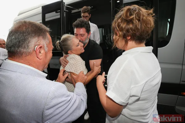 Aylar sonra Türkiye'ye dönen Hakan Atilla'nın karşılanmasında duygu dolu anlar yaşandı - 23