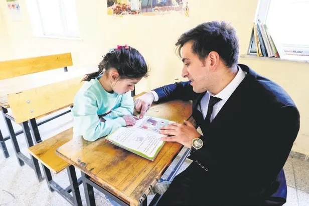 devlet-zilani-unutmadi-mezrada-yasayan-kucuk-kiz-icin-okul-acildi-ogretmen-atandi-1666400021492.jpeg