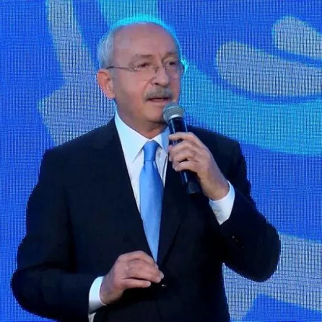 Esenyurt fiyaskosu Kılıçdaroğlunun ayarlarıyla oynadı! İmamoğluna Senin yerin belediye mesajı verip metro yalanını sürdürdü