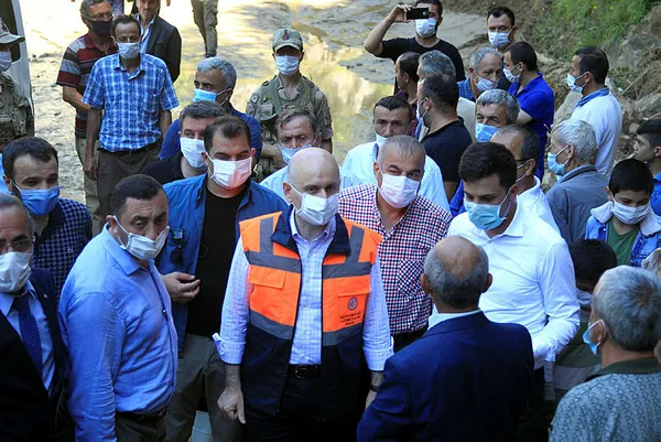 ulastirma-ve-altyapi-bakani-adil-karaismailoglu-giresunda-canla-basla-calisiyoruz-1598457741503.jpg Ulaştırma ve Altyapı Bakanı Adil Karaismailoğlu, Giresun'da: Canla başla çalışıyoruz-6