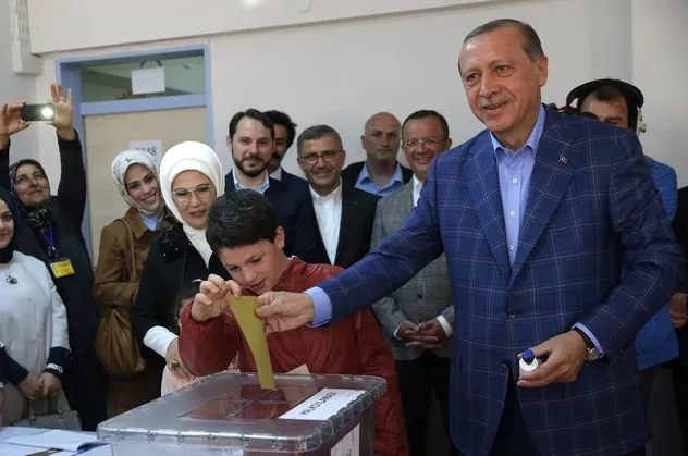 Başkan Erdoğan'ın 'ekose ceketleri' Alman Die Welt gazetesinde! "Atatürk gibi tarihe geçecek"