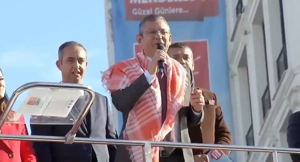 chpli-ilkay-ciceke-imamoglu-rol-model-ozel-kefil-rusvet-carkini-ele-veren-yazisma-takvimde-bebegim-ben-sistem-1785913726990.jpeg CHP'li İlkay Çiçek'e İmamoğlu rol model, Özel kefil! Rüşvet çarkını ele veren yazışma TAKVİM'de: "Bebeğim ben SİSTEM kurdum"-3