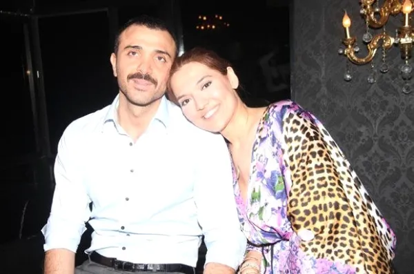 Demet Akalın ve Okan Kurt ayrılıyor mu? Demet Akalın'ın kayınbiraderi evrakta sahtecilikten gözaltına alındı-2
