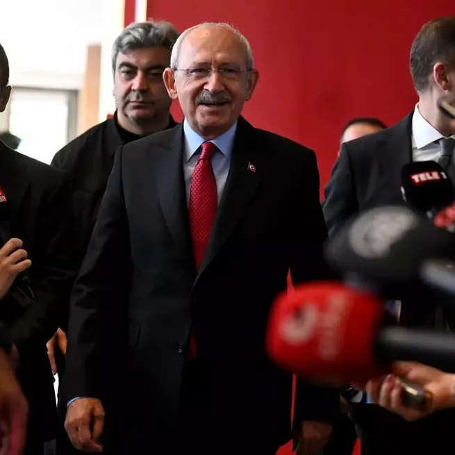 Zoom cuntacısı İmamoğlu ve değişimcilere soğuk duş! Parti içi mücadelenin ilk oylamasını kaybettiler: Kılıçdaroğluna boyun eğdiler