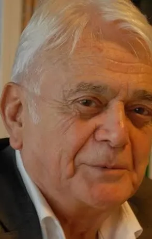 Ünlü Tarihçi Mehmet Genç hayatını kaybetti!