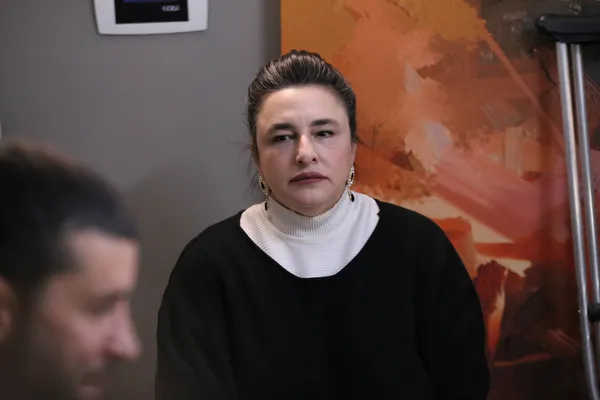 elif-gercegi-ogrendi-bir-kucuk-gun-isigi-27-bolum-fragmani-yayinlandi-artik-firattan-bunu-saklayamam-1679349708709.jpg Elif gerçeği öğrendi! Bir Küçük Gün Işığı 27. bölüm fragmanı yayınlandı: “Artık Fırat’tan bunu saklayamam”-6