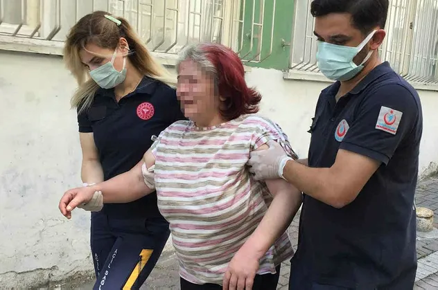 Doğal gazı açıp intihar etmeye kalkıştı polisler ikna etti