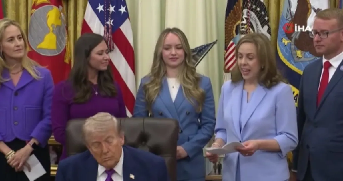 79-yasindaki-donald-trump-oval-ofiste-uyukladi-1778531032829.jpeg 79 yaşındaki Donald Trump Oval Ofis'te uyukladı-2