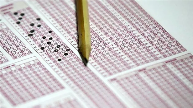 SON DAKİKA: Müdürlük sınavına giren müdür yardımcısı kopya çekerken suçüstü yakalandı-2