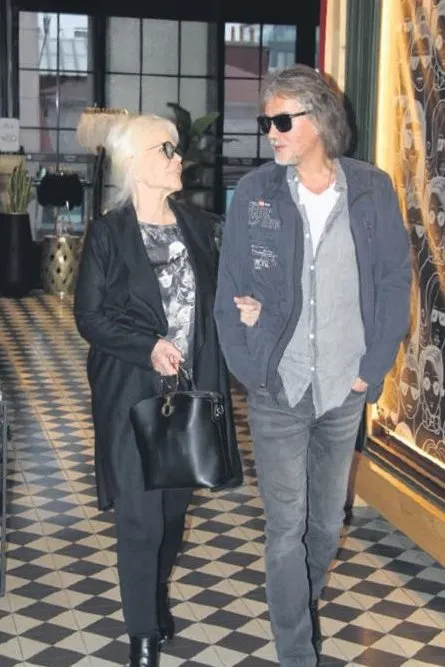 gonul yazar ayrildigi sevgilisi ruzgar magden ile baristi takvim