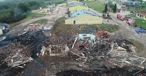 Bakan Selçuk duyurdu! Hendek'teki patlama bölgesinde iş müfettişleri görevlendirildi
