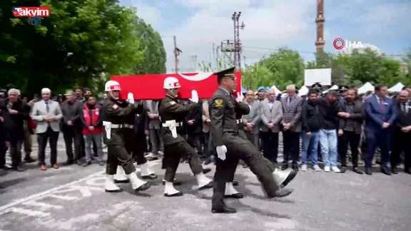 Şehit uzman çavuş son yolculuğuna uğurlandı | VİDEO