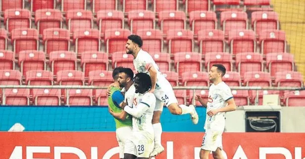 Rizespor, Hatayspor’u 2-1’lik skorla mağlup ederek 4 maçlık galibiyet hasretine son verdi