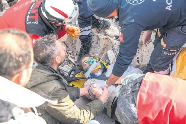 umudun-merkez-ussu-mucize-kurtuluslar-tum-turkiyeyi-duygulandirdi-1675814630738.jpeg Umudun merkez üssü! Mucize kurtuluşlar tüm Türkiye'yi duygulandırdı-5