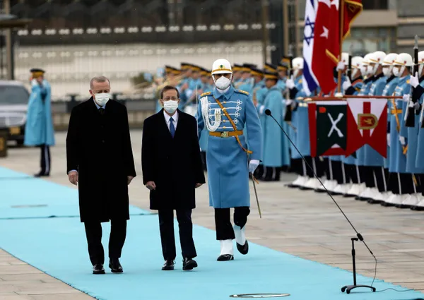 israil-cumhurbaskani-isaac-herzogun-turkiye-ziyareti-israil-basininda-tarihi-donum-noktasi-1646918617974.jpg İsrail Cumhurbaşkanı Isaac Herzog'un Türkiye ziyareti İsrail basınında: Tarihi, dönüm noktası-5