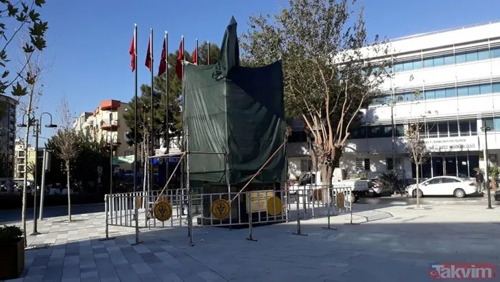 Atatürk’e benzemeyen heykelde düzeltme çalışması