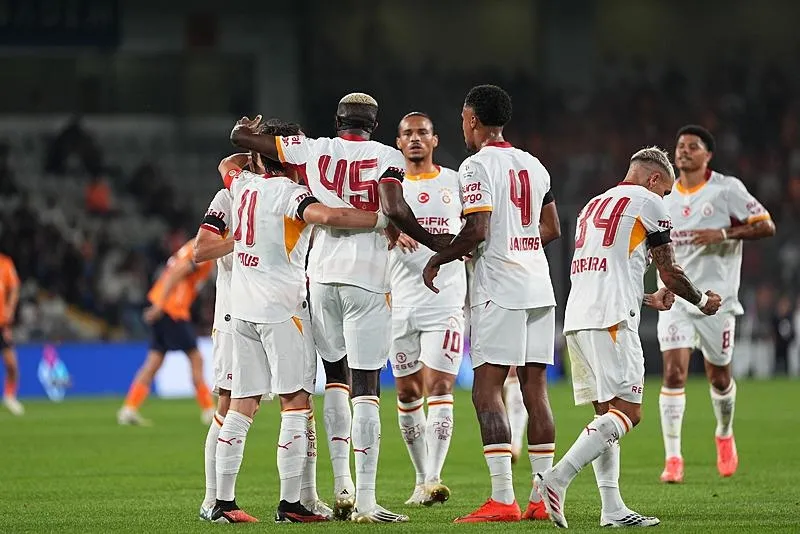 galatasarayi-zorlu-fiksturde-uc-onemli-mac-bekliyor-osimhensiz-galatasarayin-onunde-kritik-fikstur-yonetim-ici-1788774273181.jpeg Osimhen'siz Galatasaray'ın önünde kritik fikstür! Yönetim için belirleyici dönem-3