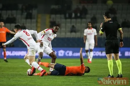Başakşehir-Göztepe maçına damga vuran fotoğraf!