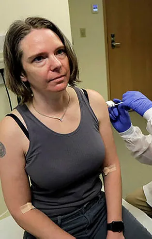 İlk koronavirüs aşı denemesi ona yapılmıştı! Aylar sonra ilk kez konuştu