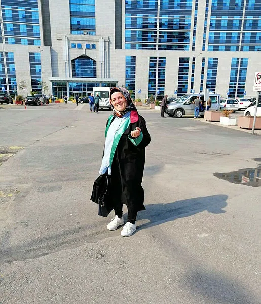 İstanbul'da akılalmaz olay! Adliyeye avukat gibi girip 100 bin lira dolandırdı!-5