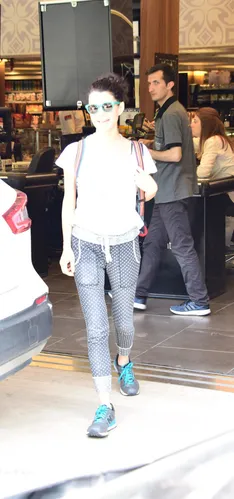 Beren Saat'in mutfak alışverişinde dikkat çeken detay!-3