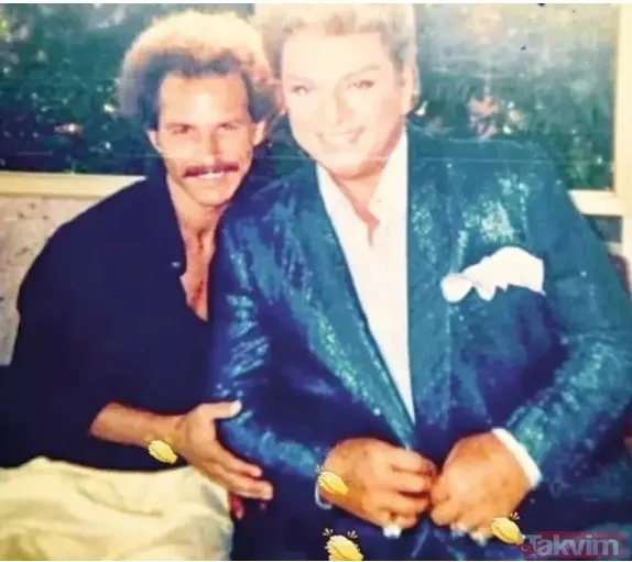 Diva “Zeki Müren intihar etti” demişti! Demet Akalın’dan Bülent Ersoy itirafı geldi! “Tabii ki konuşulan birçok konu var ama...” - 11