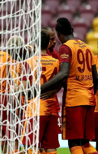 Son 13 yılın en iyisi! Galatasaray savunmasıyla ayakta kalıyor