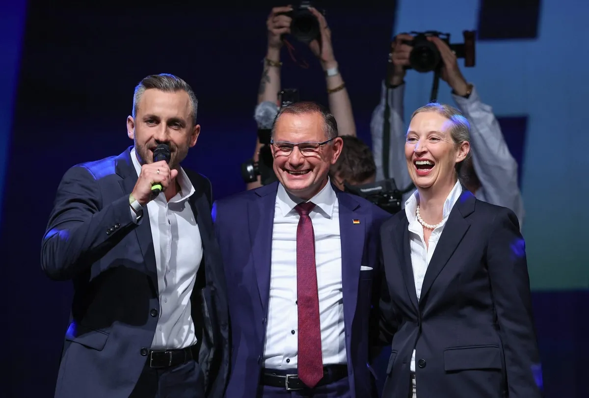 1788734481239.jpeg Seçim sonuçları Almanya’da dengeleri sarstı: Aşırı sağcı AfD Saksonya-Anhalt seçimlerinde yüzde 44,4 oyla birinci oldu-3
