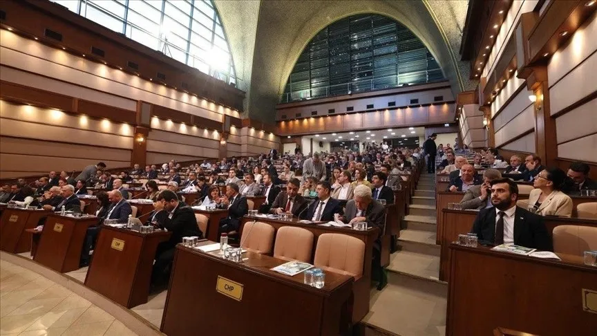 chpli-ibbden-ogrenci-yurtlarina-zam-karar-chp-oylariyla-gecti-1781191454092.jpeg CHP’li İBB’den öğrenci yurtlarına zam: Karar CHP oylarıyla geçti-4