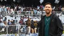 Hindistan’da Messi kaosu! Binlerce rupi ödediler yıldız futbolcuyu göremeyince sahayı birbirine kattılar