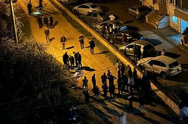 Ordu'da gece saatlerinde sokak ortasında esrarengiz cinayet! Bir anda silahlar patladı