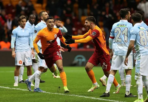 galatasarayin-galibiyet-hasreti-devam-ediyor-taraftar-isyan-bayragini-acti-1639865384558.jpeg Galatasaray'ın galibiyet hasreti devam ediyor! Taraftar isyan bayrağını açtı-6