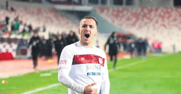 Beşiktaş Süper Lig’in iki yıldızını transfer listesine ekledi