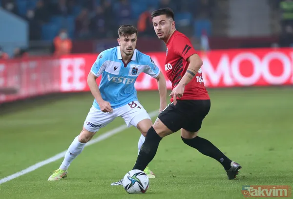 Trabzonspor - Gaziantep FK maçında ilginç olay! Arda Akbulut kaleye geçince Muhammet Taha Tepe maça motosikletle yetişti - 14