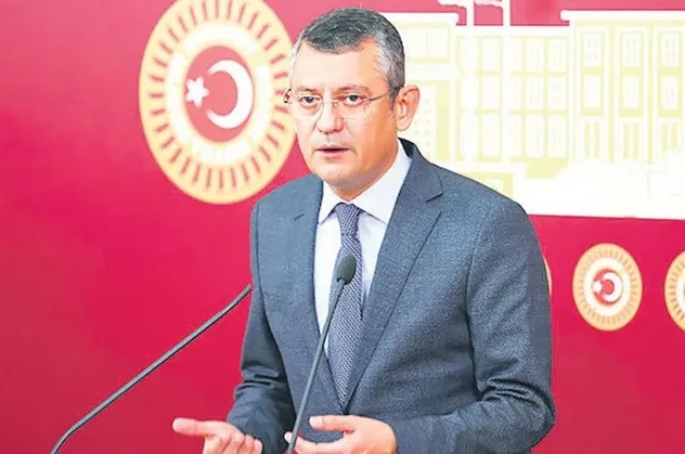 Başkan Erdoğan CHP'li Özgür Özel'e 250 bin liralık manevi tazminat davası açtı