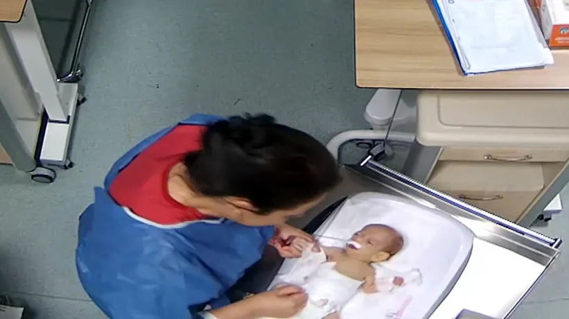 Bebeğe hemşire şiddeti kamerada! Deniz Esin Bozoklar 5 günlükken böyle darbedildi