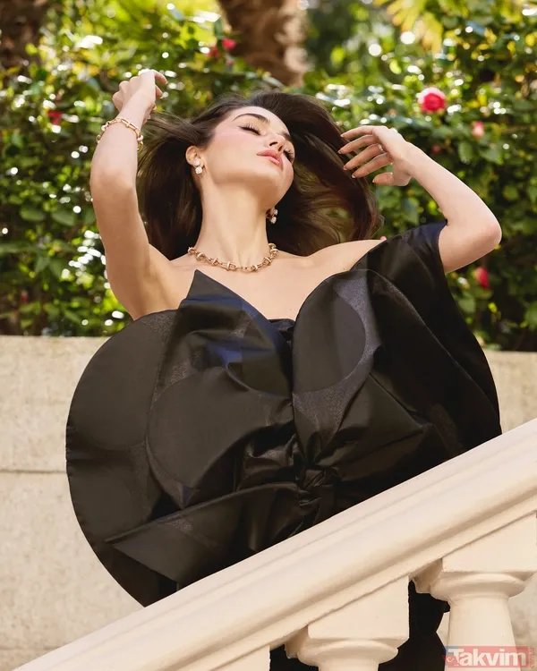 Hande Erçel’e sevgilisi Onur Güvenatam'dan başrol jesti! Aşk setlere mi taşınıyor... - 3