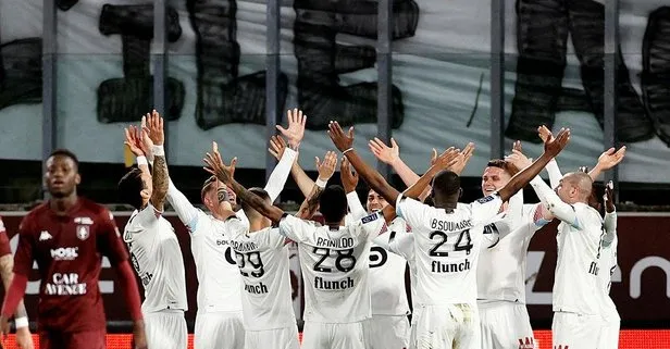 Lille, Metz’i Burak Yılmaz ve Zeki Çelik’in golleriyle geçti: Lequipe Türk Marşı başlığını attı