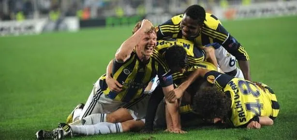 Avrupa Fenerbahçe’yi konuşuyor