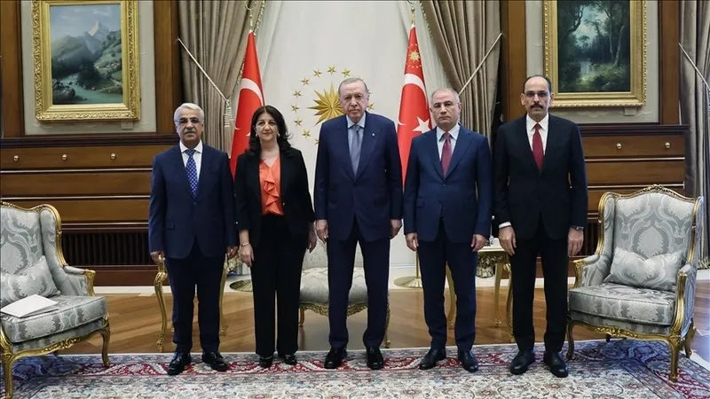 tarih-belli-oldu-baskan-erdogan-dem-parti-heyetini-kabul-edecek-neler-gundeme-gelecek-1761204484047.jpeg