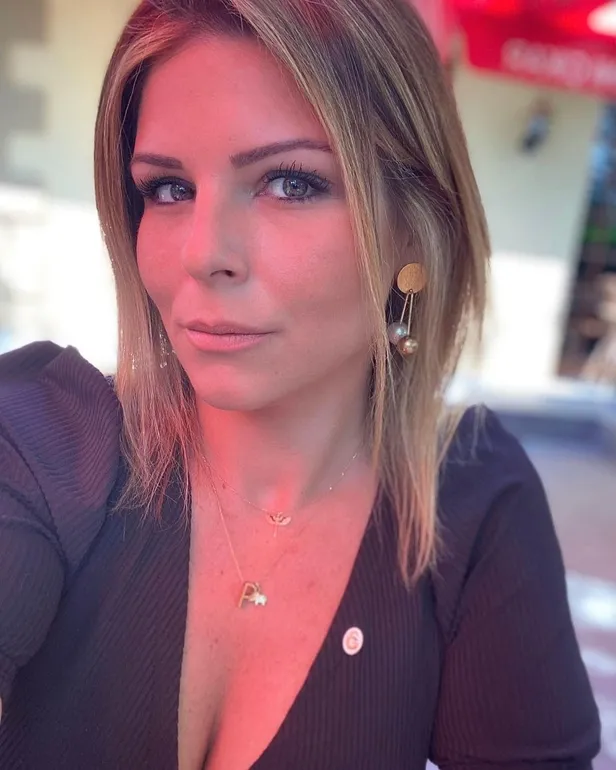 Pelin Öztekin dondurucu soğuğu bu pozlarıyla sıcacık etti! 93 kilo veren Pelin bikini giyemediği günlerin acısını çıkarıyor-3