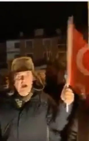 CHP'li Faruk Demir'den skandal! Samsun'daki Atatürk Anıtı'nda yapılan provokasyonu kınamaya sarhoş geldi, Atatürk'e padişah dedi!