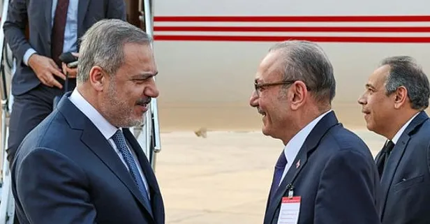 Türkiye barış için devrede! Dışişleri Bakanı Hakan Fidan Mısır'ın başkenti Kahire'ye ulaştı