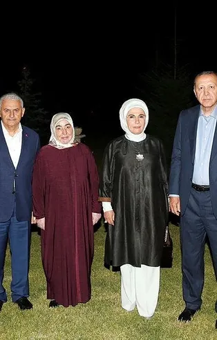 Türkiye'nin İlk Başkanı Recep Tayyip Erdoğan son Başbakan Binali Yıldırım'ı ziyaret etti