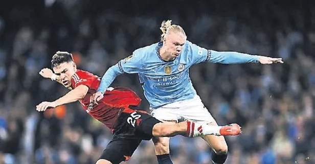 Derbide zafer M.United’ın! Manchester City’yi 2-1 mağlup etti