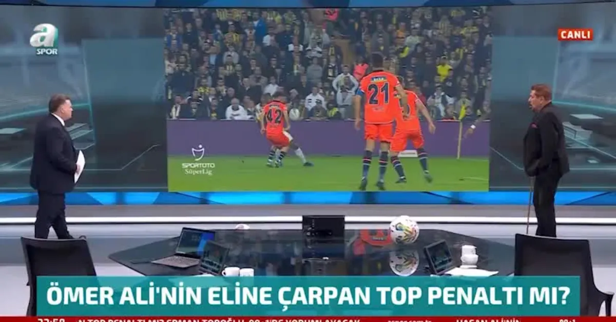 Fenerbahçe-Başakşehir karşılaşmasındaki tartışmalı penaltı kararını Erman Toroğlu değerlendirdi: Bunlar futbolu bilmiyor